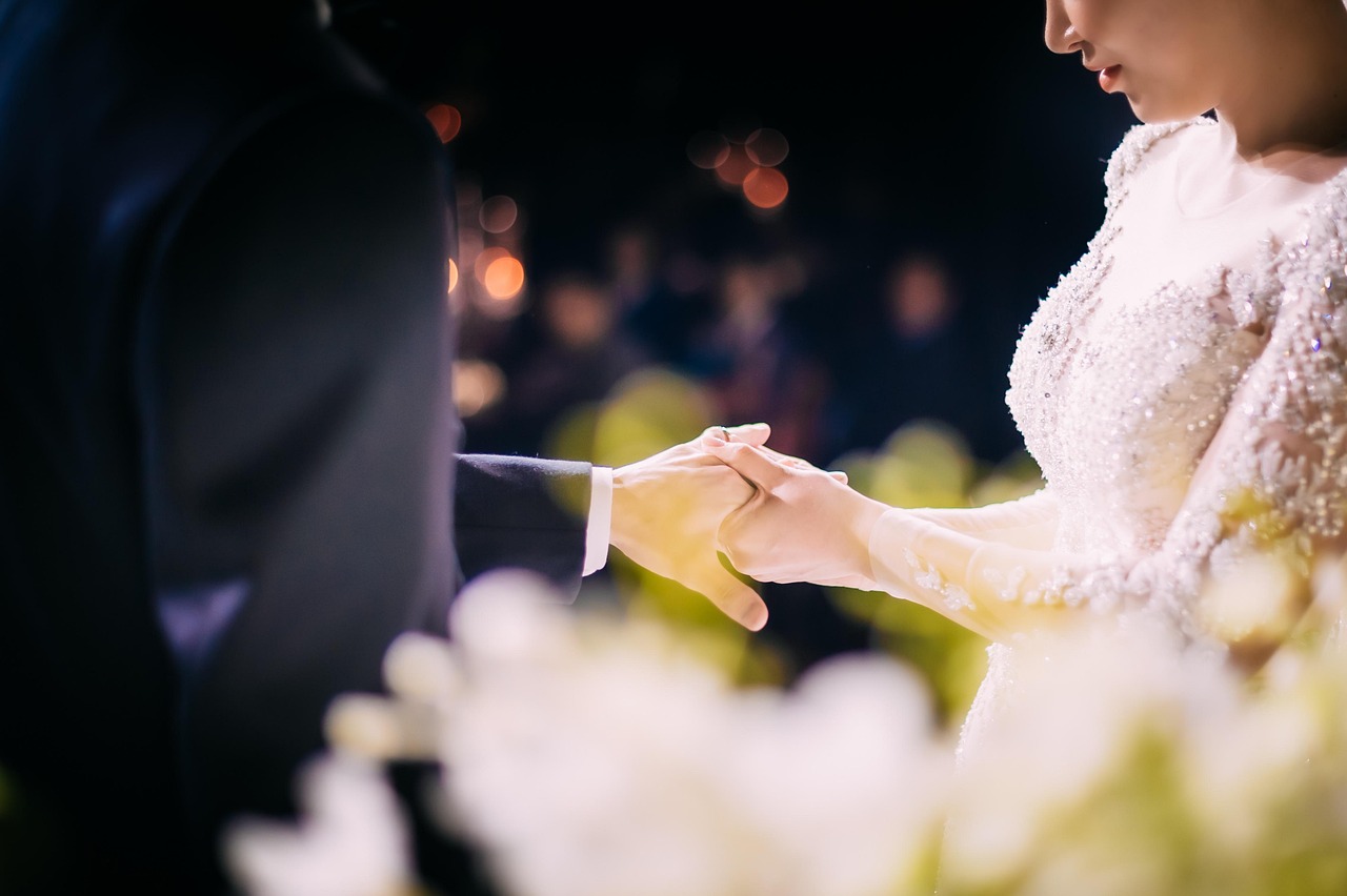 Why choose a celebrant for your wedding?